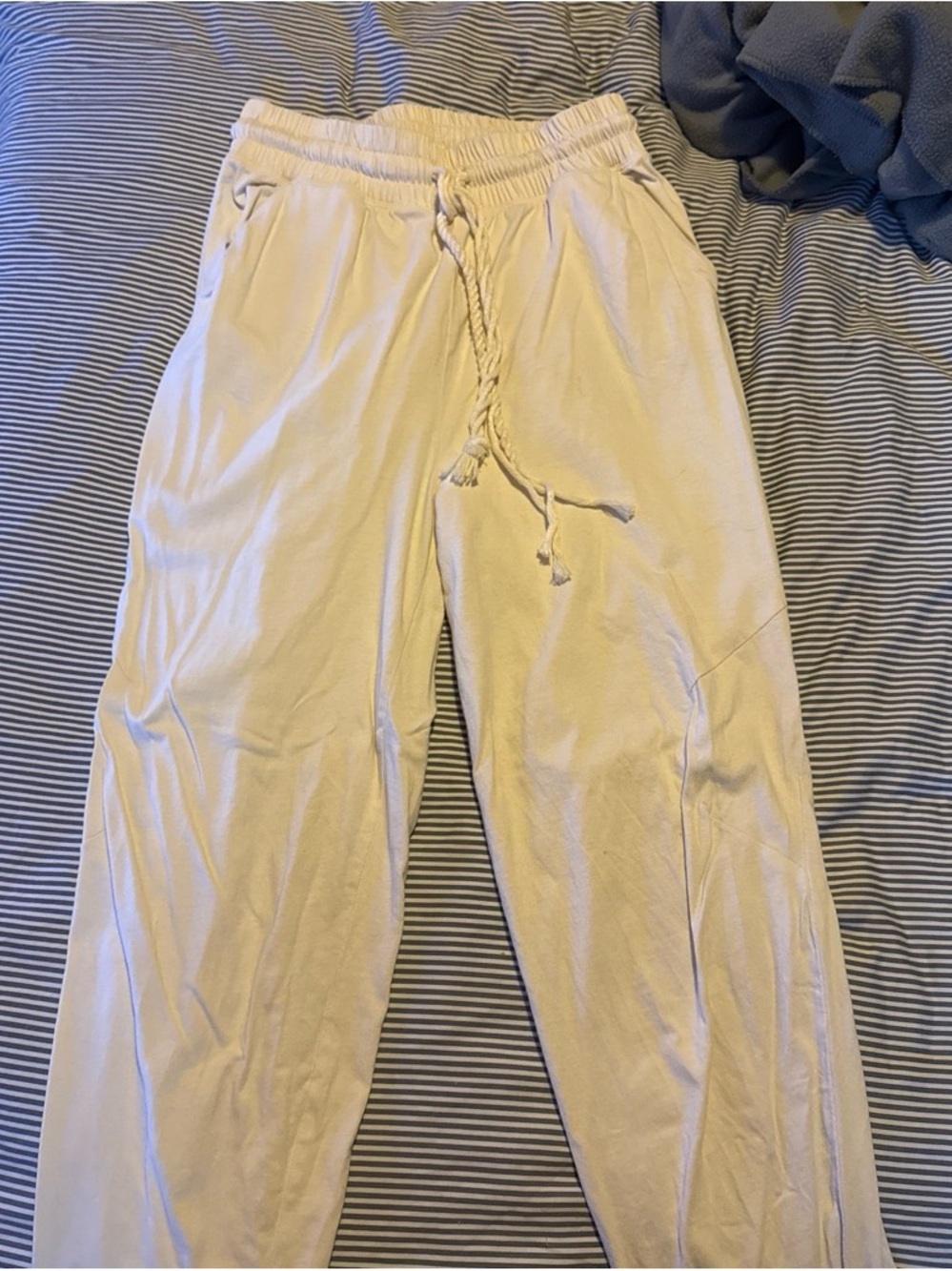 Universal Thread Cream Drawstring Joggers